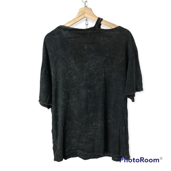Nightmare On Elm Street NWT Women's Junior XL Asymmetrical Cutout Wash Top - Picture 3 of 10
